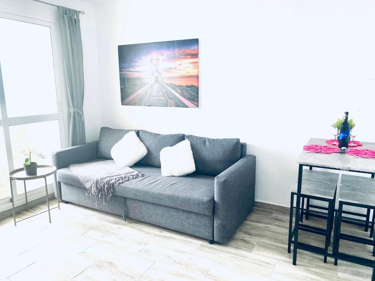 Spectacular Apartment With Amazing Sea Views! 베날마데나코스타 외부 사진